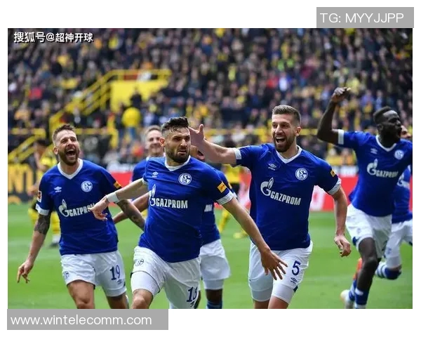 沙尔克04狂揽德甲胜利，豪取全胜开局！