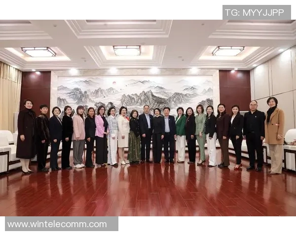 郭仕强的成长之路与成功秘诀探讨:从平凡到卓越的奋斗历程分享