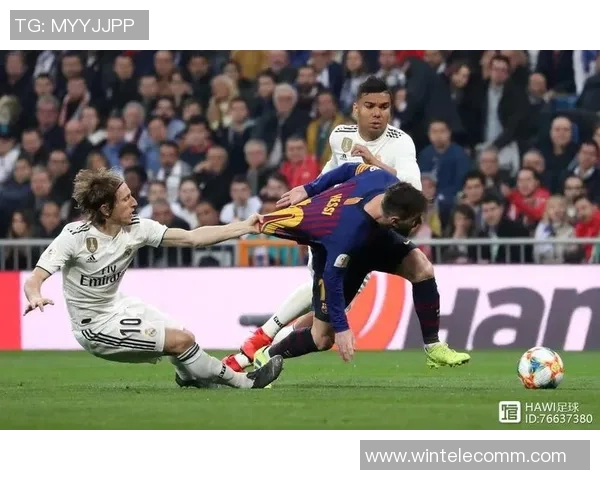 如何提高右边后卫的比赛表现与战术意识技巧解析