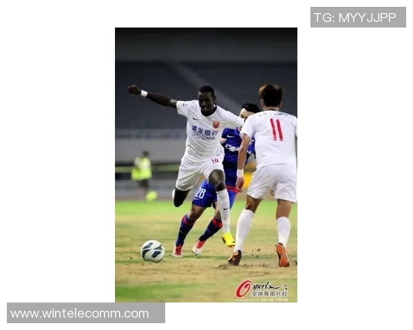 延边队与上港队激战正酣赛果揭晓精彩瞬间回顾与分析